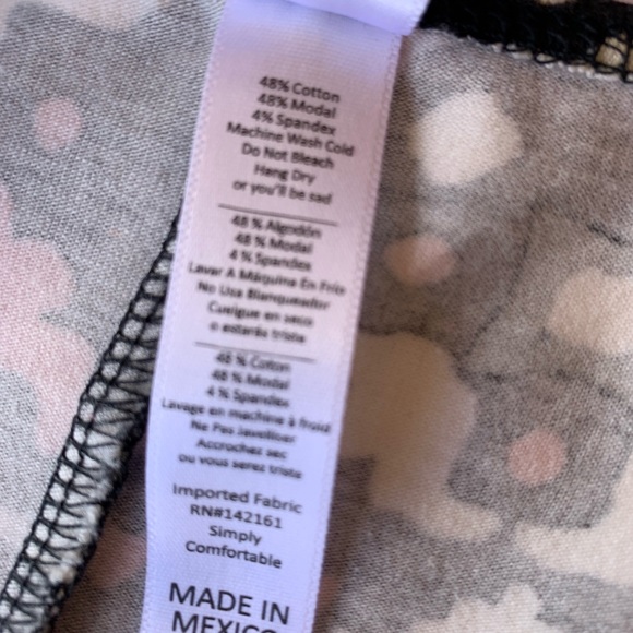 Lularoe Paisley Perfect T NEW Medium - Picture 5 of 6